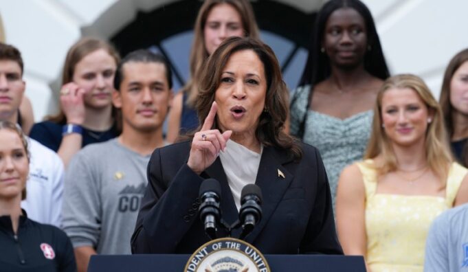 kamala-harris-thyen-rekorde,-mbledh-81-milione-dollare-donacione-ne-24-ore
