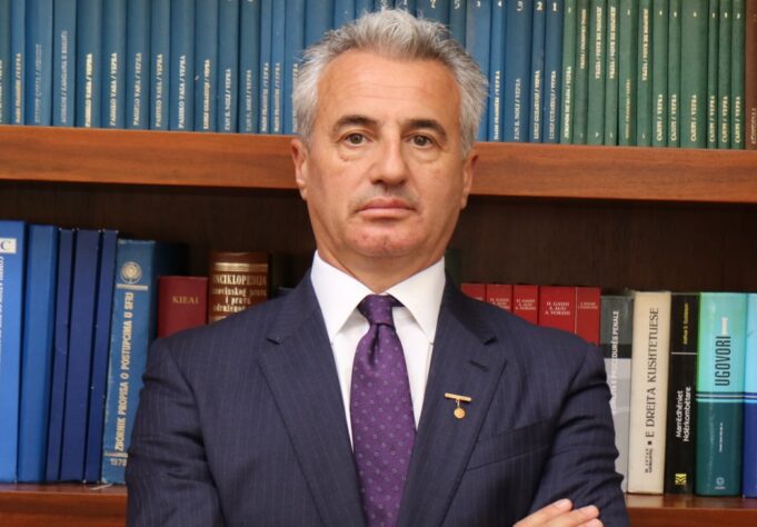 koci:-kufomen-e-faton-hajrizit-e-sjell-patjeter-ne-kosove,-vec-nese-me-arrestojne-edhe-mua