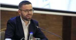 Xhemajl Rexha: Është krijuar ambient toksik, shihen sulmet e kësaj qeverie xhemajl-rexha:-eshte-krijuar-ambient-toksik,-shihen-sulmet-e-kesaj-qeverie