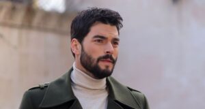 Aktori turk humb nënën, nuk mund ti ndal lotët gjatë varrimit aktori-turk-humb-nenen,-nuk-mund-ti-ndal-lotet-gjate-varrimit