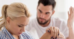 Pse shumica e njerëzve përdorin fjalë emocionale për të bindur të tjerët pse-shumica-e-njerezve-perdorin-fjale-emocionale-per-te-bindur-te-tjeret