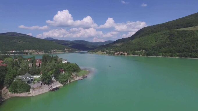 organizohet-kercim-nga-ura-mbi-ujman-ne-ndere-te-policeve-te-rene-ne-detyre