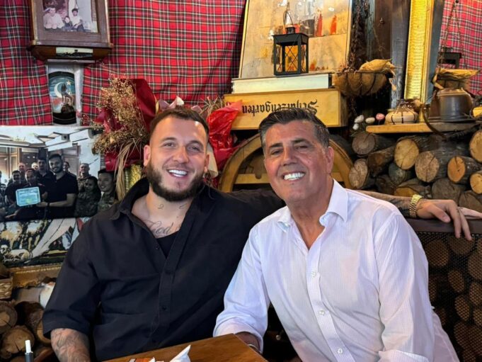 mozik-takohet-me-babain-e-lotines,-lutfi-hazirin,-tregon-porosine-qe-i-dha!