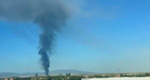 Dyshohet për djegien e një depoje me material shkollor në Fushë-Kosovë, arrestohet një person dyshohet-per-djegien-e-nje-depoje-me-material-shkollor-ne-fushe-kosove,-arrestohet-nje-person