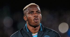 Arsenal-i dhe Chelsea i bashkohen garës për Victor Osimhen arsenal-i-dhe-chelsea-i-bashkohen-gares-per-victor-osimhen