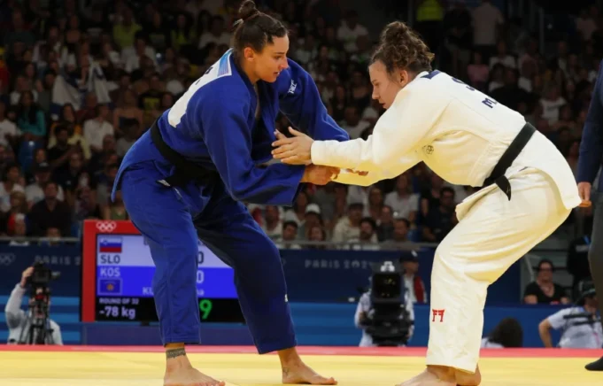 super-ippon-nga-loriana-kuka,-meson-kundershtaren-e-radhes