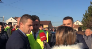 Prokuroria vlerëson që s’ka elemente të veprës penale në sulmin e truprojës së Kurtit ndaj gazetares Dalloshi prokuroria-vlereson-qe-s’ka-elemente-te-vepres-penale-ne-sulmin-e-truprojes-se-kurtit-ndaj-gazetares-dalloshi