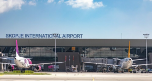 U udhëzuam nga MPB-ja që Osmani t’i nënshtrohet kontrollit të sigurisë, thotë aeroporti Shkupit u-udhezuam-nga-mpb-ja-qe-osmani-t’i-nenshtrohet-kontrollit-te-sigurise,-thote-aeroporti-shkupit