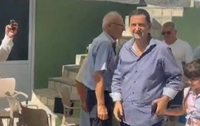 voton-vangjel-tavo,-fton-himariotet-te-zgjedhin-alternativen-me-te-mire