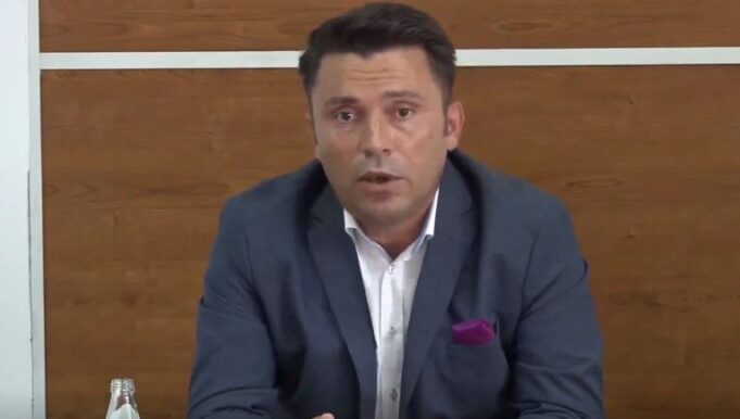 rrustemi:-presidentja-ka-me-shume-se-nje-muaj-per-konsultimin-e-dates-se-zgjedhjeve