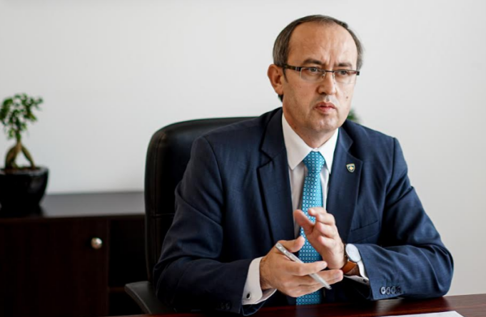 avdullah-hoti-kritikon-qeverine-kurti-per-mungese-te-investimeve-kapitale