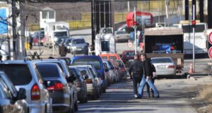 Pritje deri në një orë për të hyrë nga Dheu i Bardhë pritje-deri-ne-nje-ore-per-te-hyre-nga-dheu-i-bardhe