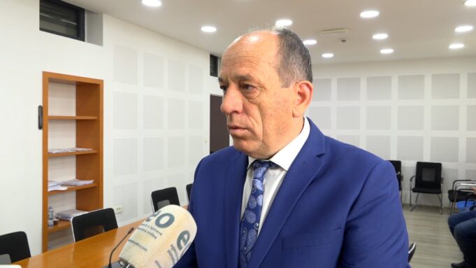 ferat-shala:-qeveria-kurti-per-sigurimin-e-votave-nga-mergimtaret-po-i-sanksionon-bizneset