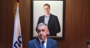 Mbyllja e degëve të postës serbe, kryetari i Listës Serbe: Do t’i rezistojmë presioneve me ndihmën e Vuçiç-it mbyllja-e-degeve-te-postes-serbe,-kryetari-i-listes-serbe:-do-t’i-rezistojme-presioneve-me-ndihmen-e-vucic-it