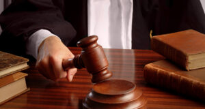 Dështon të nisë gjykimi për grabitjen e afër një milion eurove dhe mbi 46 mijë dollarëve gjatë transportimit të parave të “ProCredit” deshton-te-nise-gjykimi-per-grabitjen-e-afer-nje-milion-eurove-dhe-mbi-46-mije-dollareve-gjate-transportimit-te-parave-te-“procredit”