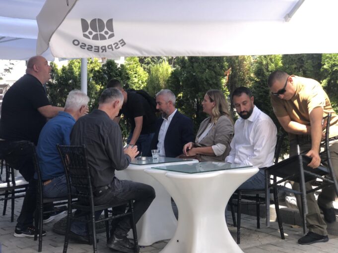 pas-testimeve-te-ures-se-ibrit,-krasniqi-e-atiq-pine-kafe-ne-pjesen-veriore