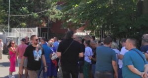 Protestë në Veri – kërkohet lirimi i 2 politikanëve serbë proteste-ne-veri-–-kerkohet-lirimi-i-2-politikaneve-serbe-