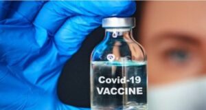 OBSH: Vaksinimi kundër COVID-19 shpëtoi dy milionë persona nga vdekja obsh:-vaksinimi-kunder-covid-19-shpetoi-dy-milione-persona-nga-vdekja