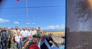 Veteranët kroat bëjnë homazhe tek varri i Bekim Berishës-Abejes veteranet-kroat-bejne-homazhe-tek-varri-i-bekim-berishes-abejes