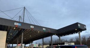 Pritjet deri në dy orë për të dal nga Kosova nga pikat kufitare Merdar dhe Dheu i Bardhë pritjet-deri-ne-dy-ore-per-te-dal-nga-kosova-nga-pikat-kufitare-merdar-dhe-dheu-i-bardhe