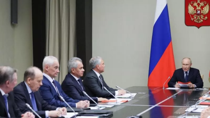 moska:-kercenim-i-drejtperdrejte-ndaj-centralit-berthamor-ne-kursk