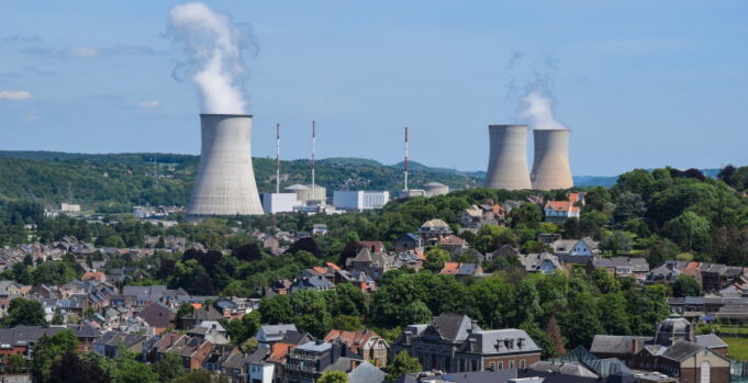 ceshtja-e-energjise-berthamore-ne-serbi,-pike-e-nxehte-gjeopolitike-per-kinen,-rusine-dhe-perendimin