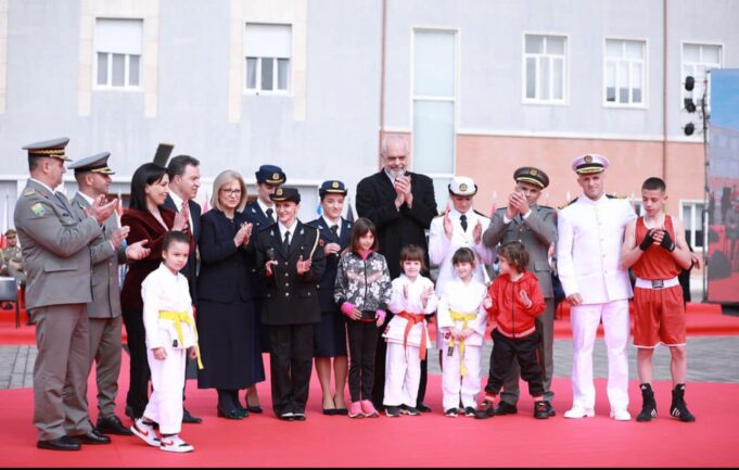 edi-rama:-medalja-e-pare-olimpike-dhe-miza-nen-kesulen-politike