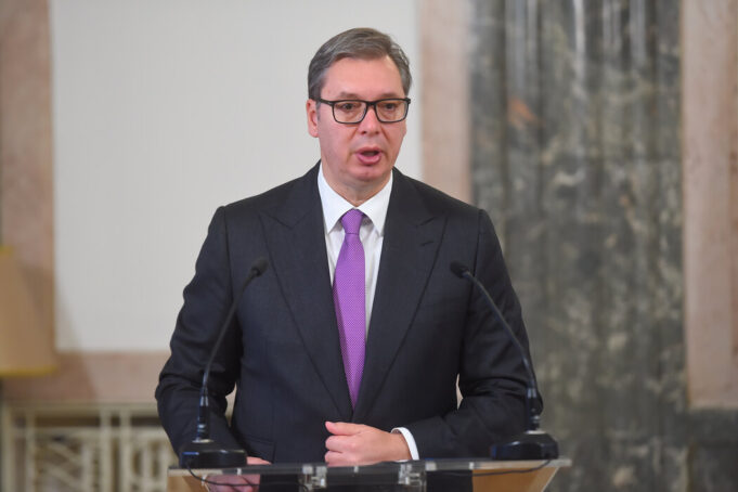 vucic-pretendon-se-ura-e-ibrit-do-te-“hapet-dhunshem”-me-14-ose-15-gusht