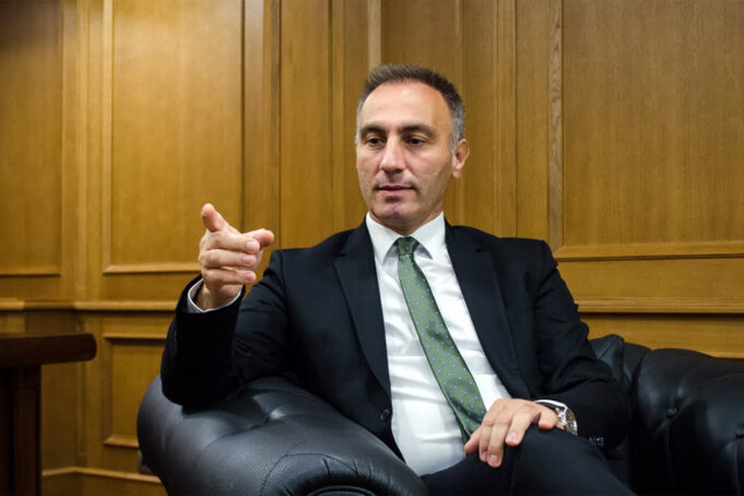 grubi:-jemi-ne-rrethana-si-ne-koherat-e-ish-jugosllavise,-kur-perfaqesuesit-shqiptare-s’i-zgjidhte-shqiptari,-por-beogradi