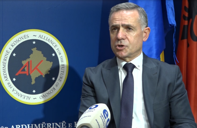 isufi-kurtit:-pas-mashtrimit-per-uren-e-ibrit,-filloi-ai-i-rruges-prizren-tetove,-rruget-e-urat-hapen-me-marreveshje