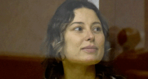 Një amerikano-ruse dënohet me 12 vjet burg për një dhurim bamirësie prej 51 dollarësh nje-amerikano-ruse-denohet-me-12-vjet-burg-per-nje-dhurim-bamiresie-prej-51-dollaresh