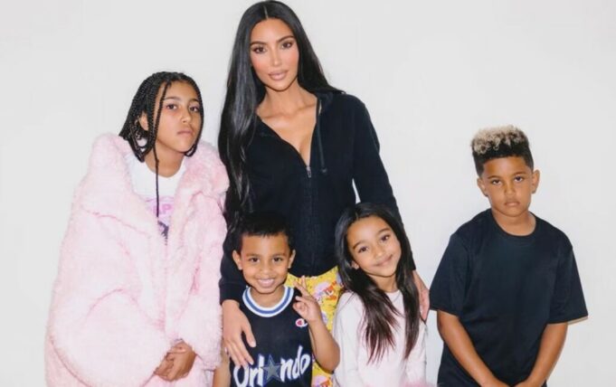 kim-ne-hall-nga-femijet,-i-thone-te-krijoje-lidhje-dashurie