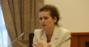 Mblidhet Bordi i RTK-së, Kusari ironizon: Kur punojshi drejt dërgojshi ftesa për monitorim të mbledhjeve mblidhet-bordi-i-rtk-se,-kusari-ironizon:-kur-punojshi-drejt-dergojshi-ftesa-per-monitorim-te-mbledhjeve