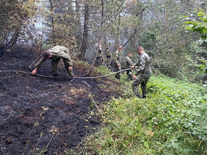 fsk-mbeshtet-autoritetet-civile-per-menaxhimin-e-vatrave-te-zjarrit