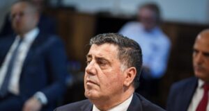 Haziri për Kurtin: E harroi bashkimin kombëtar, i përçau shqiptarët – i buzëqeshi Vuçiçit në takime ku u prodhua autonomi për serbët haziri-per-kurtin:-e-harroi-bashkimin-kombetar,-i-percau-shqiptaret-–-i-buzeqeshi-vucicit-ne-takime-ku-u-prodhua-autonomi-per-serbet