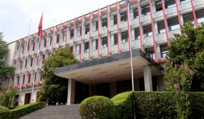 propozimi-qe-ambasadoret-te-sherbejne-me-afat-4-vjecar,-nuk-do-te-qendrojne-jashte-vendit-mbi-dy-mandate