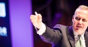 NATO dëshiron që Serbia të luajë një rol pozitiv në rajon, thotë Ruge nato-deshiron-qe-serbia-te-luaje-nje-rol-pozitiv-ne-rajon,-thote-ruge