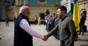 Zelensky thotë se do të mbështeste Indinë që të presë samitin e dytë për paqen zelensky-thote-se-do-te-mbeshteste-indine-qe-te-prese-samitin-e-dyte-per-paqen