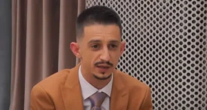 Dramat në jetën e Bleros, Gania ‘tallet’ me të dramat-ne-jeten-e-bleros,-gania-‘tallet’-me-te