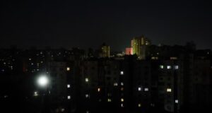 Ukraina përgatitet për ndërprerje dimërore të energjisë elektrike, pas sulmeve ruse në sektorin e energjisë ukraina-pergatitet-per-nderprerje-dimerore-te-energjise-elektrike,-pas-sulmeve-ruse-ne-sektorin-e-energjise