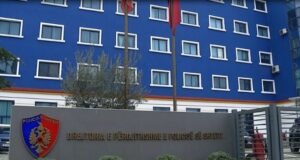 Arrestohet në Gjermani një shtetas shqiptar, pasi kishte kërcënuar bashkëshortin e gjyqtares së GJKKO-së arrestohet-ne-gjermani-nje-shtetas-shqiptar,-pasi-kishte-kercenuar-bashkeshortin-e-gjyqtares-se-gjkko-se