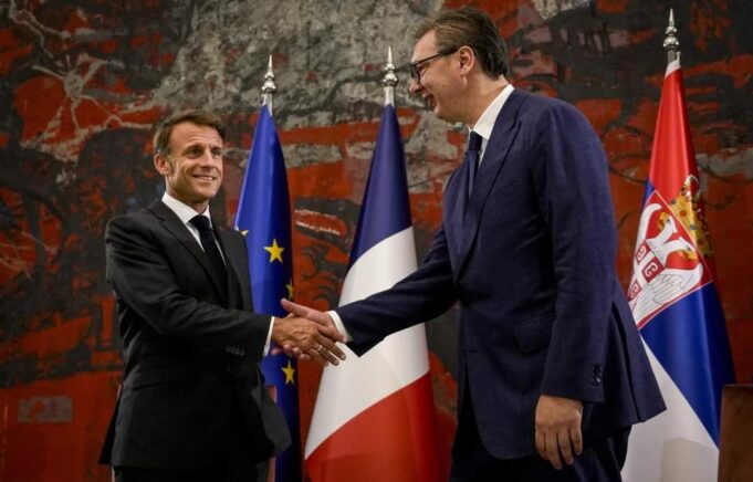 macron:-jemi-te-shqetesuar-per-levizjet-e-njeanshme-te-kosoves,-nuk-dergojne-nje-sinjal-te-mire