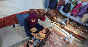 Izraeli pranon të ndalojë luftimet në Gaza për vaksinimin kundër poliomielitit izraeli-pranon-te-ndaloje-luftimet-ne-gaza-per-vaksinimin-kunder-poliomielitit