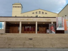 Prishtinë: Haset një person i shtrirë në rrugë, policia dhe ambulanca në vendngjarje prishtine:-haset-nje-person-i-shtrire-ne-rruge,-policia-dhe-ambulanca-ne-vendngjarje