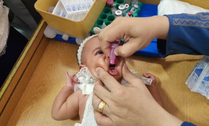 femijeve-te-pare-ne-gaza-u-jepet-vaksina-kunder-poliomielitit