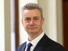 Ambasadori britanik: Të zbatohet Marrëveshja e Ohrit, zhgënjyese që janë ndërprerë bisedimet e dialogut ambasadori-britanik:-te-zbatohet-marreveshja-e-ohrit,-zhgenjyese-qe-jane-nderprere-bisedimet-e-dialogut