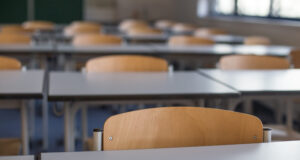 LDK e AAK denoncojnë “dështimin spektakolar” të LVV-së në arsim ldk-e-aak-denoncojne-“deshtimin-spektakolar”-te-lvv-se-ne-arsim