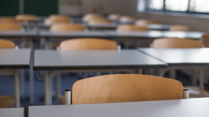 ldk-e-aak-denoncojne-“deshtimin-spektakolar”-te-lvv-se-ne-arsim