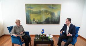 Kurti pret në takim Biserkon e Çanakun: Serbia planifikon zhvendosjen e serbëve të Kosovës në Sanxhak kurti-pret-ne-takim-biserkon-e-canakun:-serbia-planifikon-zhvendosjen-e-serbeve-te-kosoves-ne-sanxhak