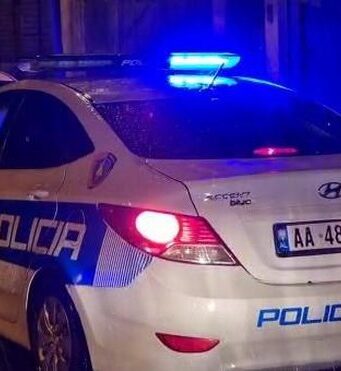 Gruaja në Maliq dhunohet brutalisht nga bashkëshorti dhe vjehrri gruaja-ne-maliq-dhunohet-brutalisht-nga-bashkeshorti-dhe-vjehrri